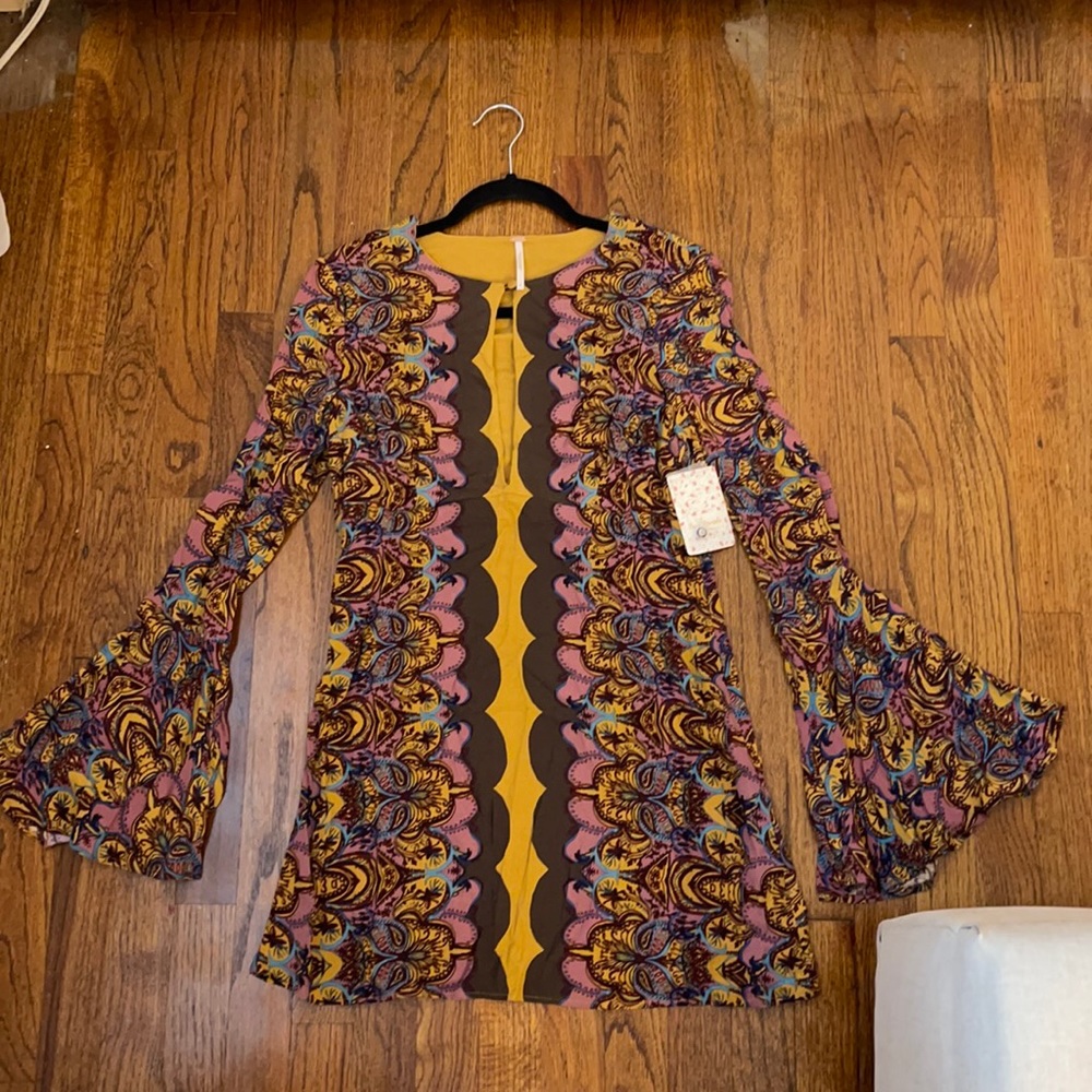 Free People mini long flared sleeves - Picture 1 of 4